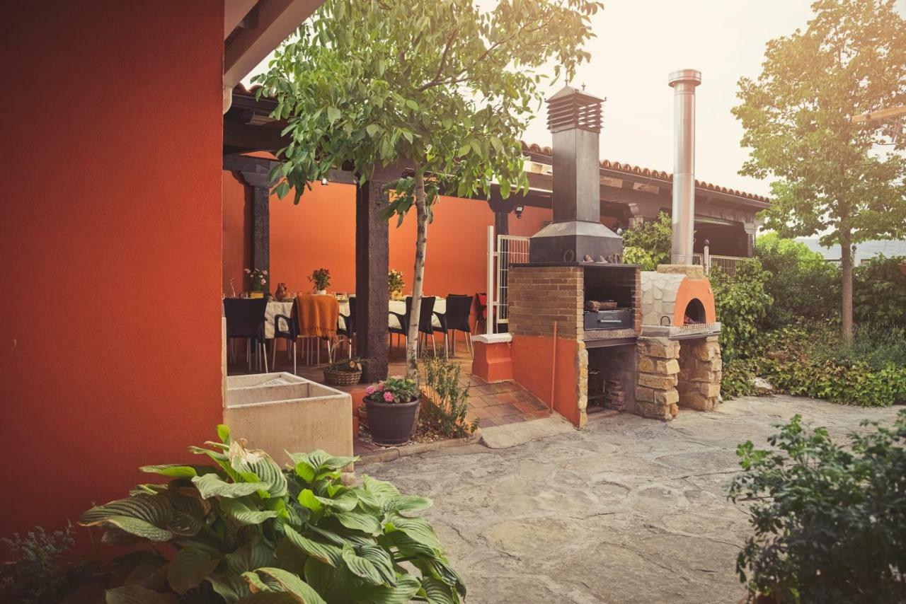 Casa Rural El Sauce. A 2,5 Km De Cuenca Capital Nohales Exteriér fotografie