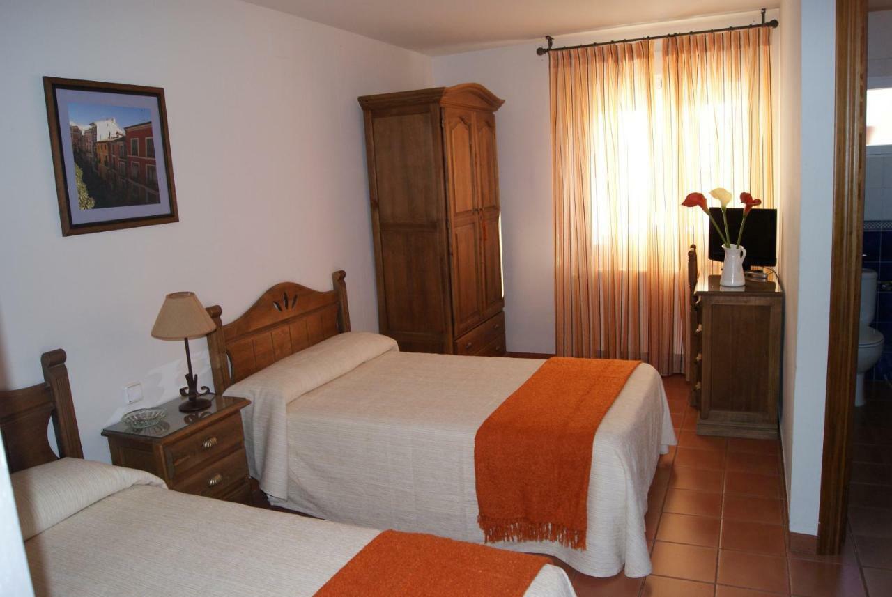 Casa Rural El Sauce. A 2,5 Km De Cuenca Capital Nohales Exteriér fotografie